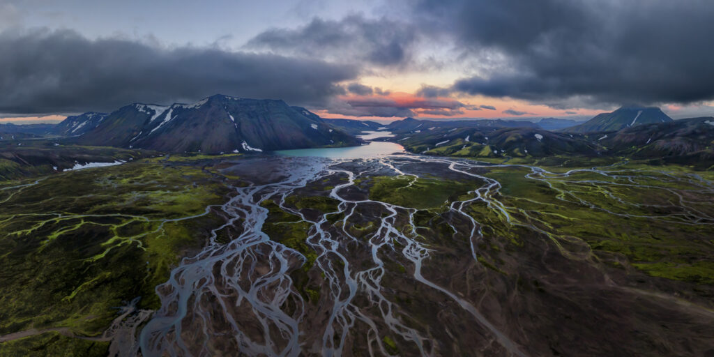 A-LN_JAMES-BIAN_Icelandic-Wetland